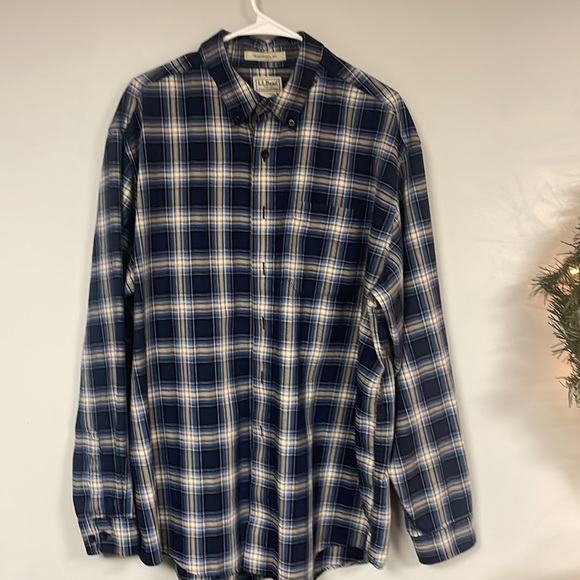 L.L. Bean Men's Traditional Fit Blue Plaid Cotton Button Front Shirt, XL- Reg - Picture 1 of 6
